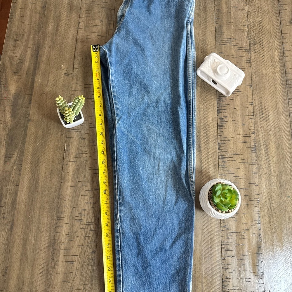 U.R Free Vintage  Blue Boyfriend Jeans - Picture 4 of 9